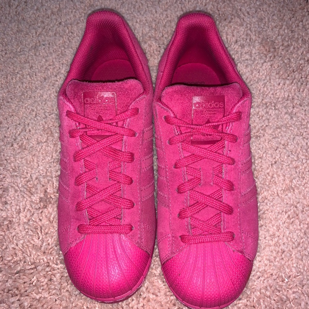 All pink Adidas superstar j